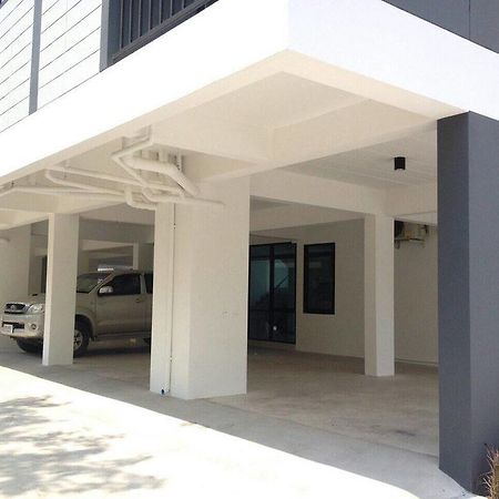 Promsook Apartment Чонбури Екстериор снимка