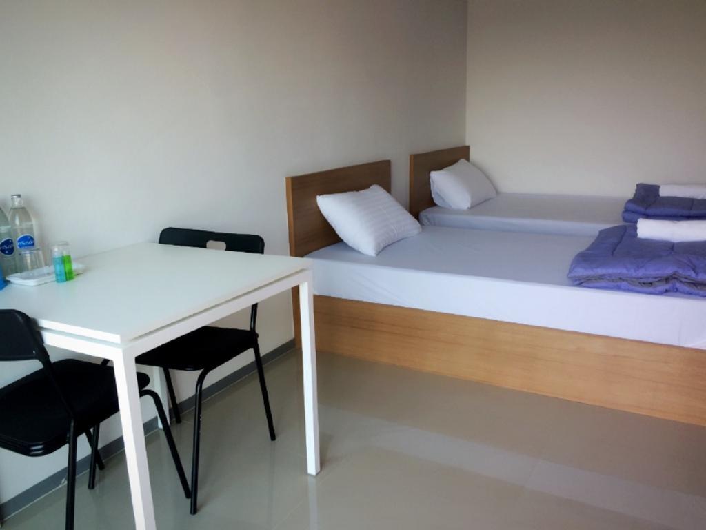 Promsook Apartment Чонбури Стая снимка