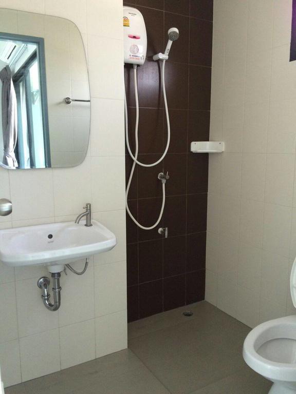 Promsook Apartment Чонбури Стая снимка