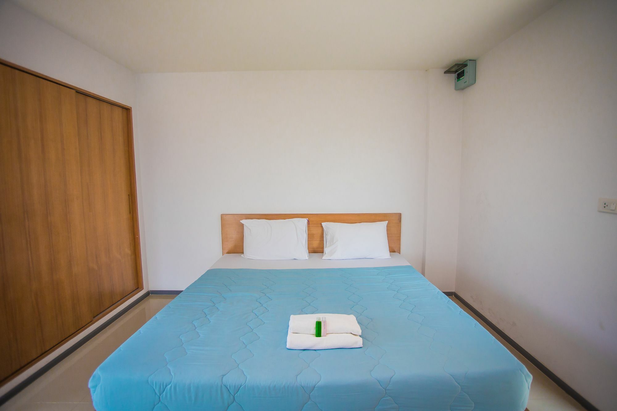 Promsook Apartment Чонбури Екстериор снимка