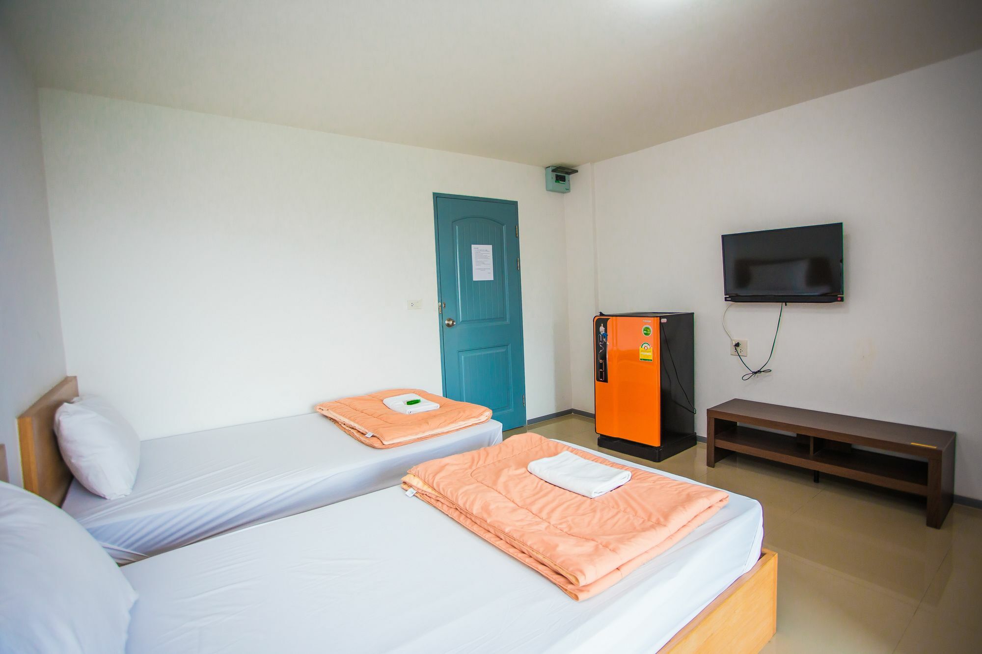 Promsook Apartment Чонбури Екстериор снимка