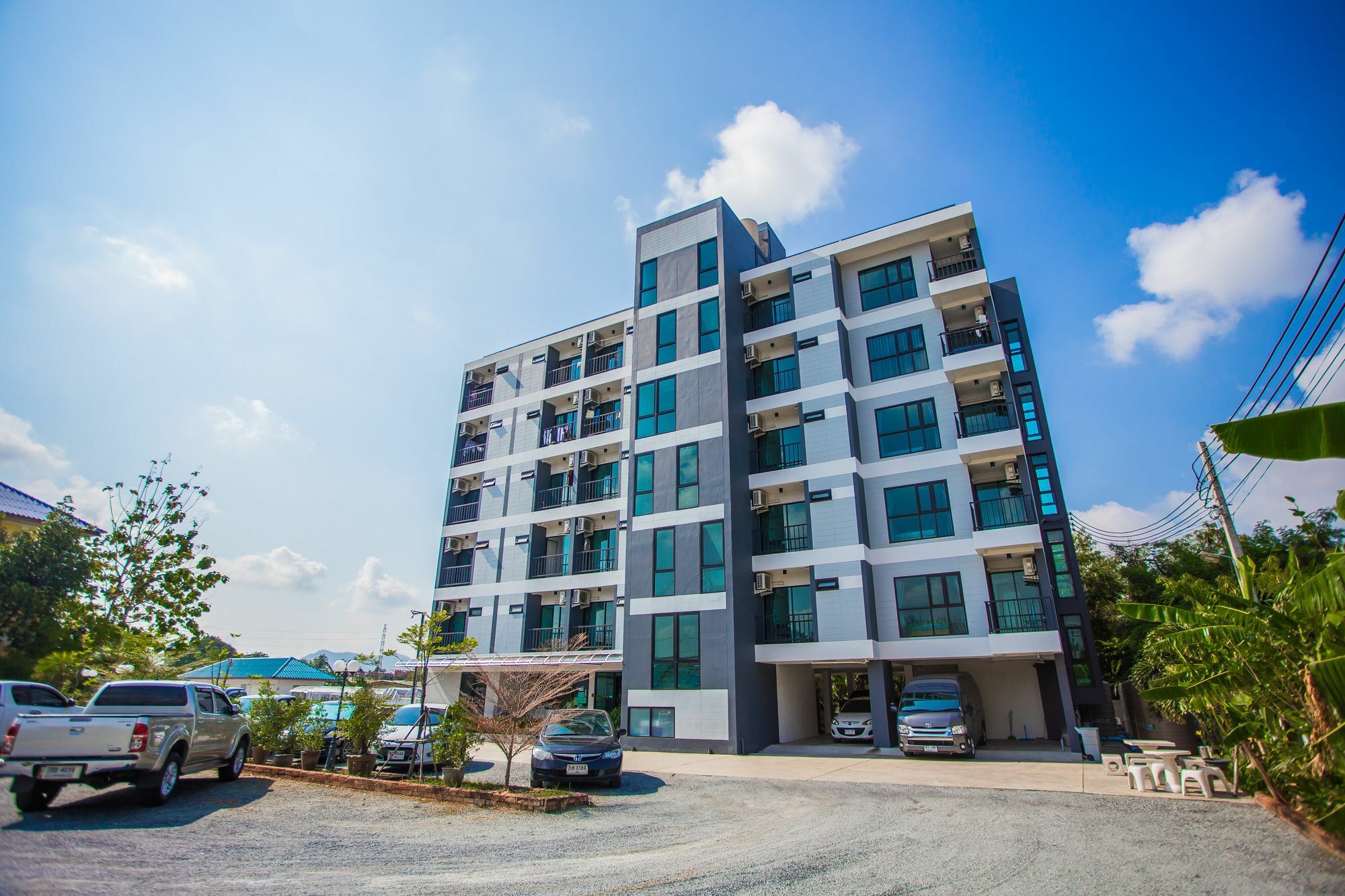 Promsook Apartment Чонбури Екстериор снимка