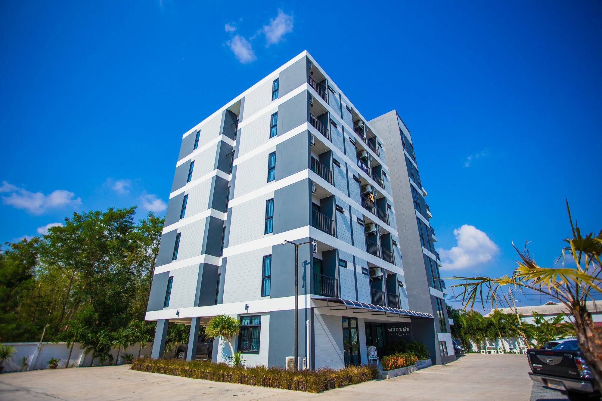 Promsook Apartment Чонбури Екстериор снимка