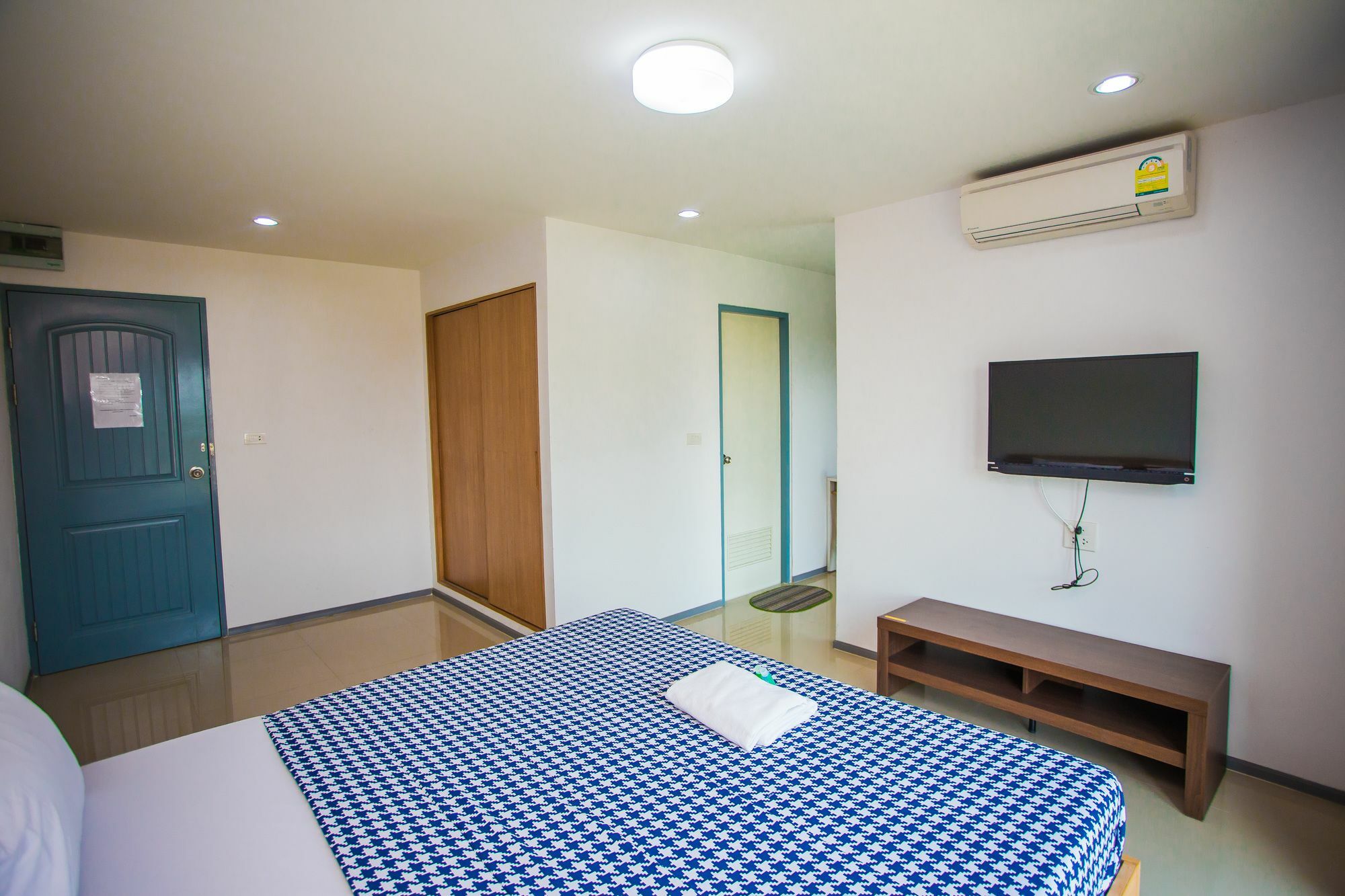Promsook Apartment Чонбури Екстериор снимка